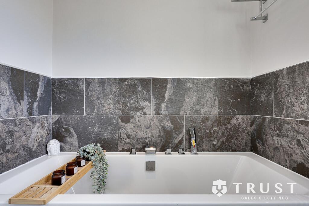 Additional image 30 of Bream Avenue, Cleckheaton, BD19