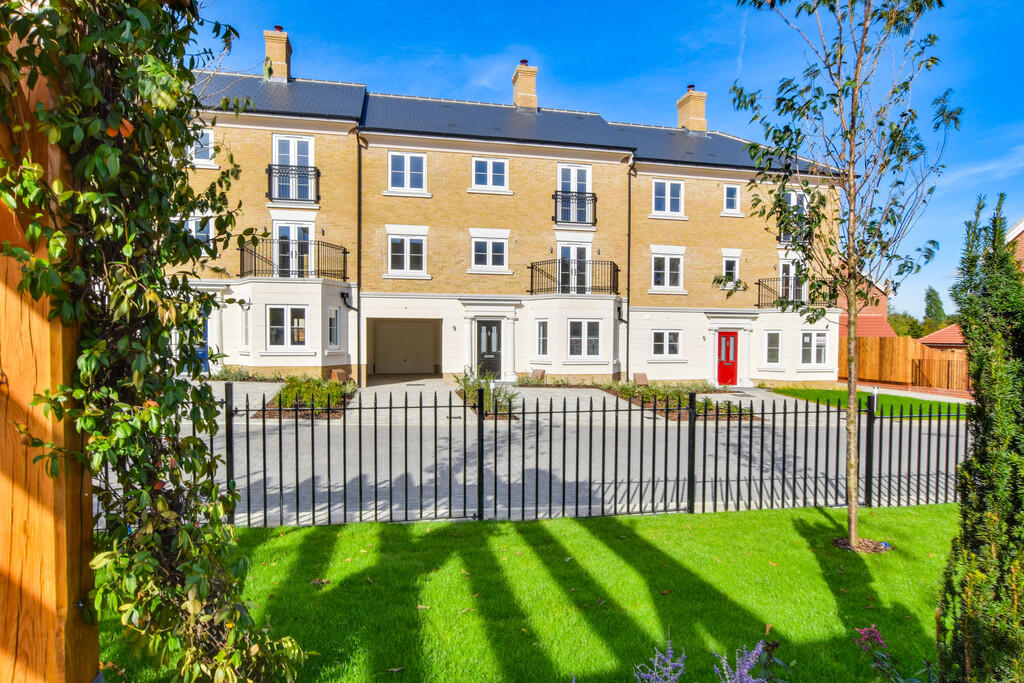 4-bed terraced on Woodlands Park, New Homes, £595,000