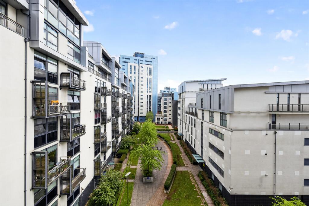 Main image of property: Castlebank Place, Glasgow