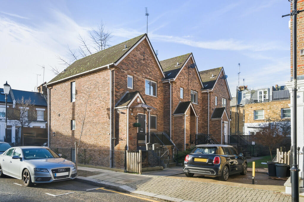Main image of property: Stadium St, Chelsea