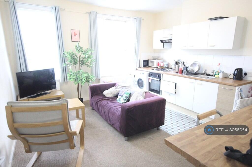Apartment in London - More