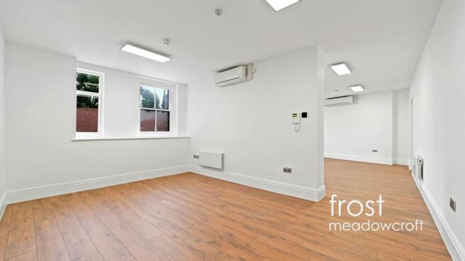 94 Kensington High Street W8 office 6.jpg