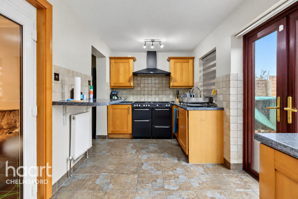 House in Chelmsford, North Springfield, Springfield - View 4