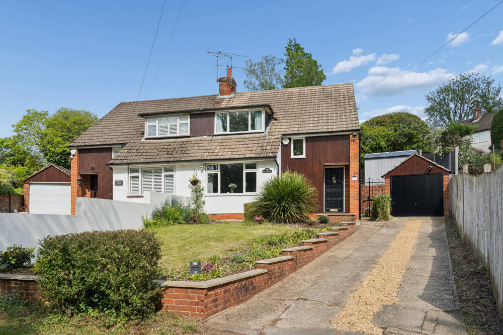 Main image of property: Gravel Hill, Chalfont St Peter, SL9