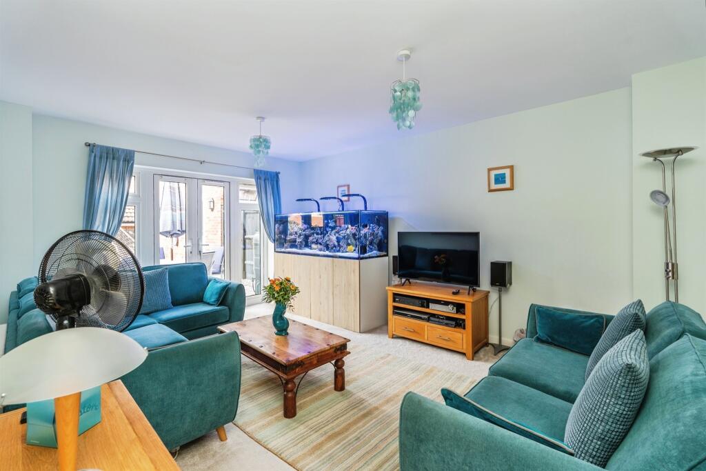 House in Eastleigh, Fair Oak and Horton Heath - View 2