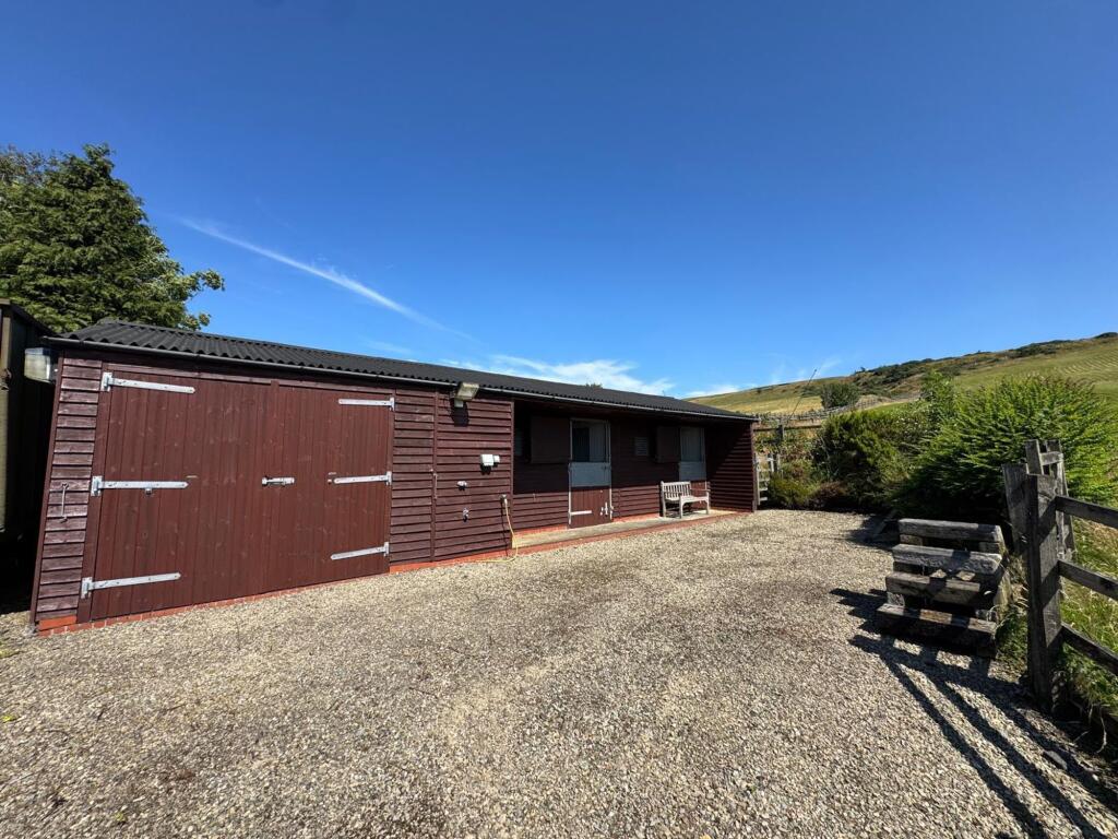 Hawkshaw Lane, Hawkshaw, BL8 - View 2