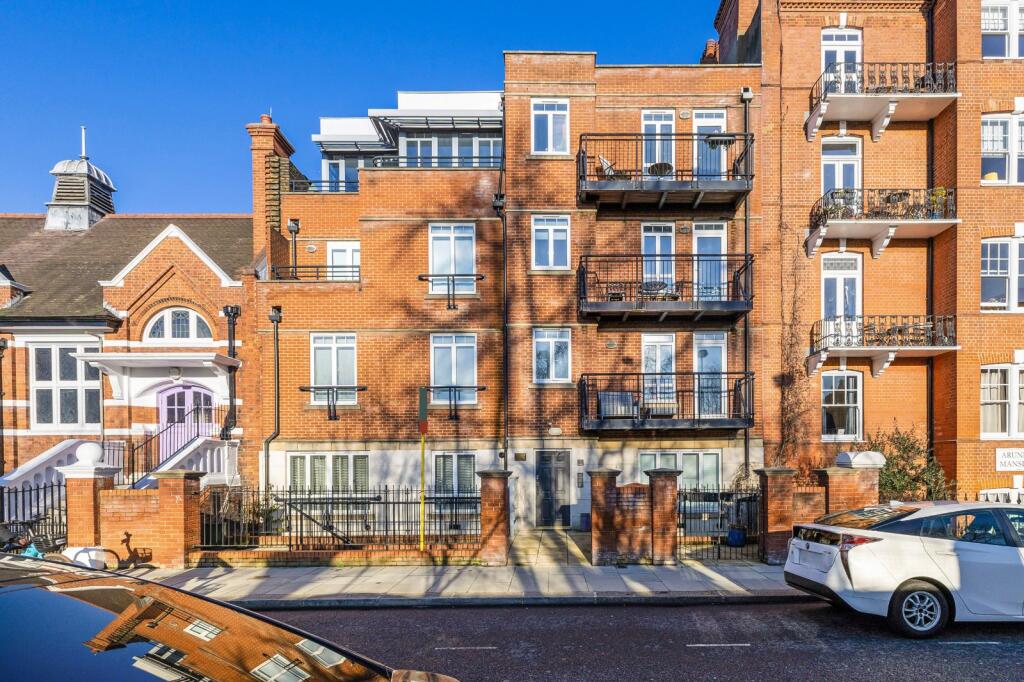 Main image of property: Kelvedon Road, London