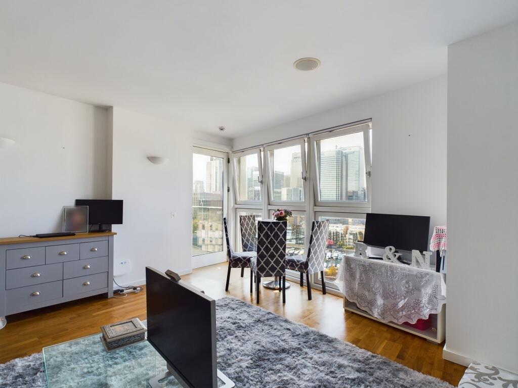 Apartment in London - View 5