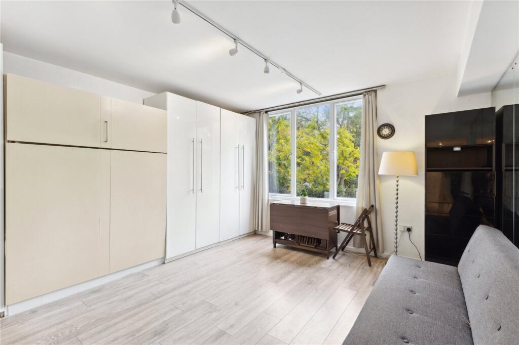 Main image of property: Earls Court Road, London, W8
