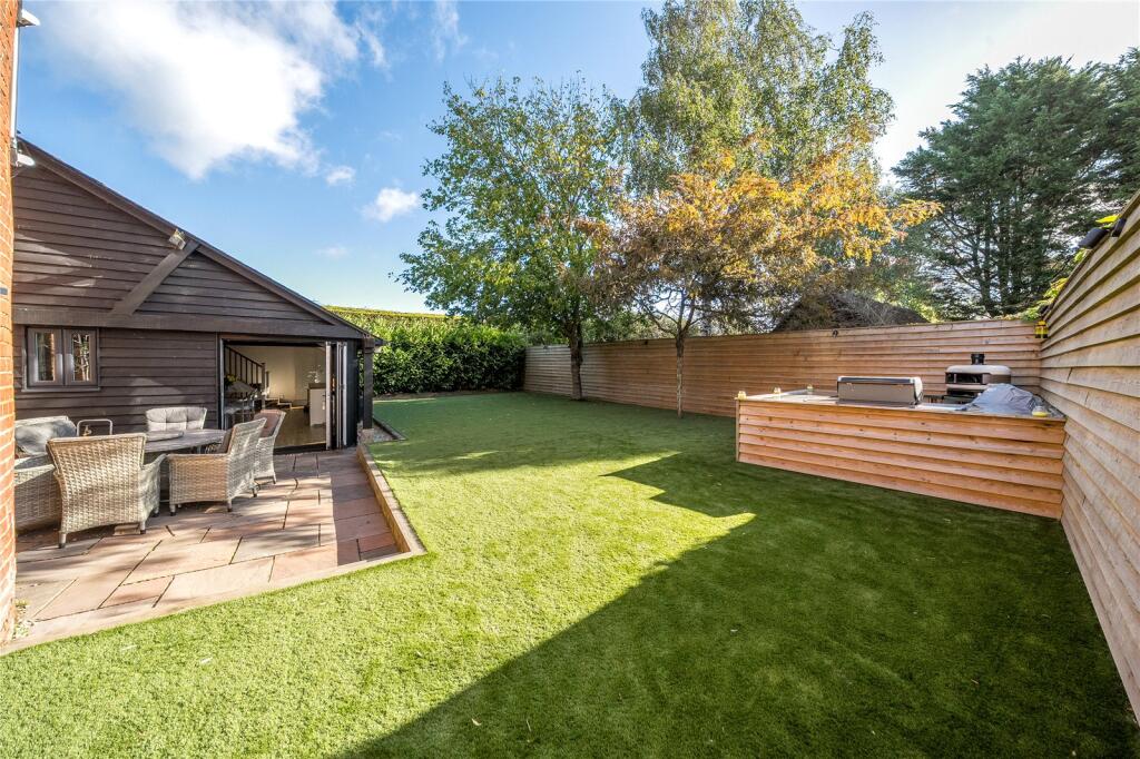 Staplehurst Road, Marden photo 3
