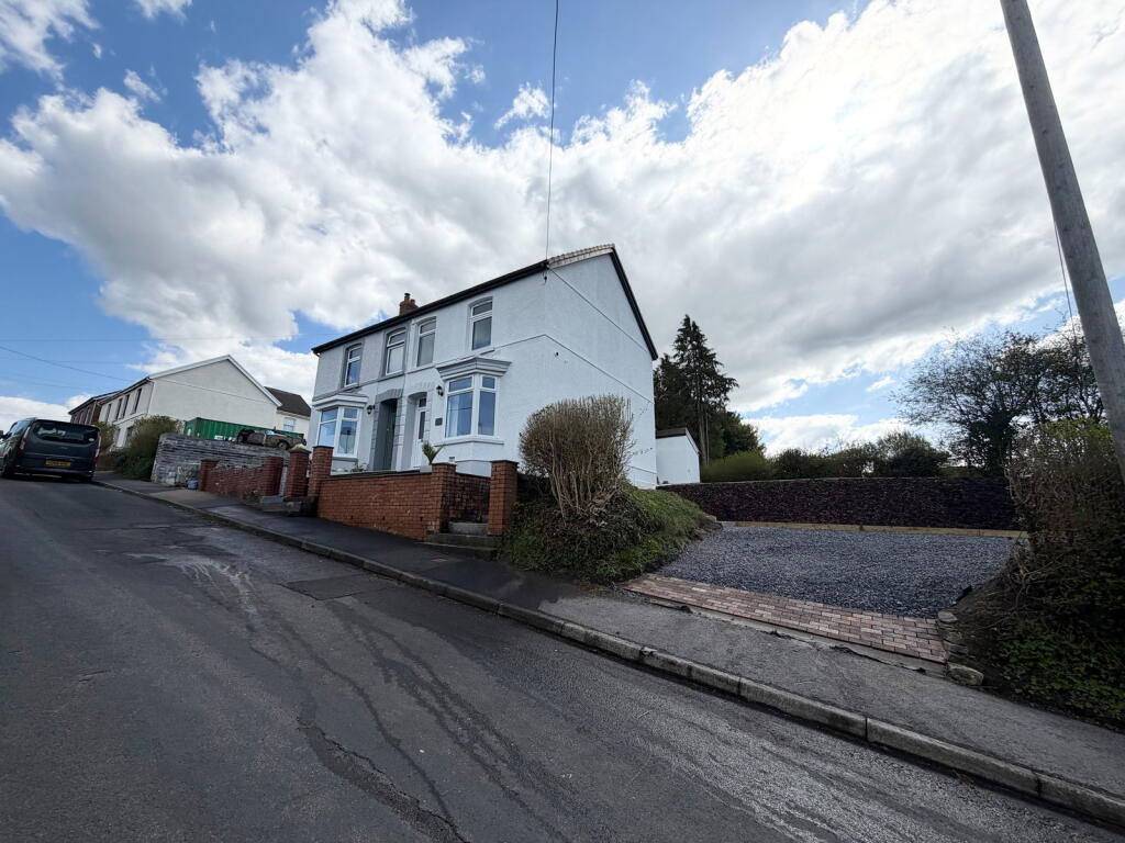 Main image of property: Singleton Road, Upper Tumble, Llanelli, SA14 6DS
