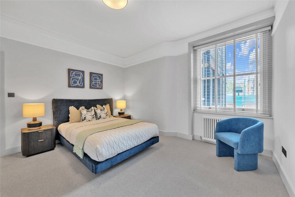 Apartment in London - View 2