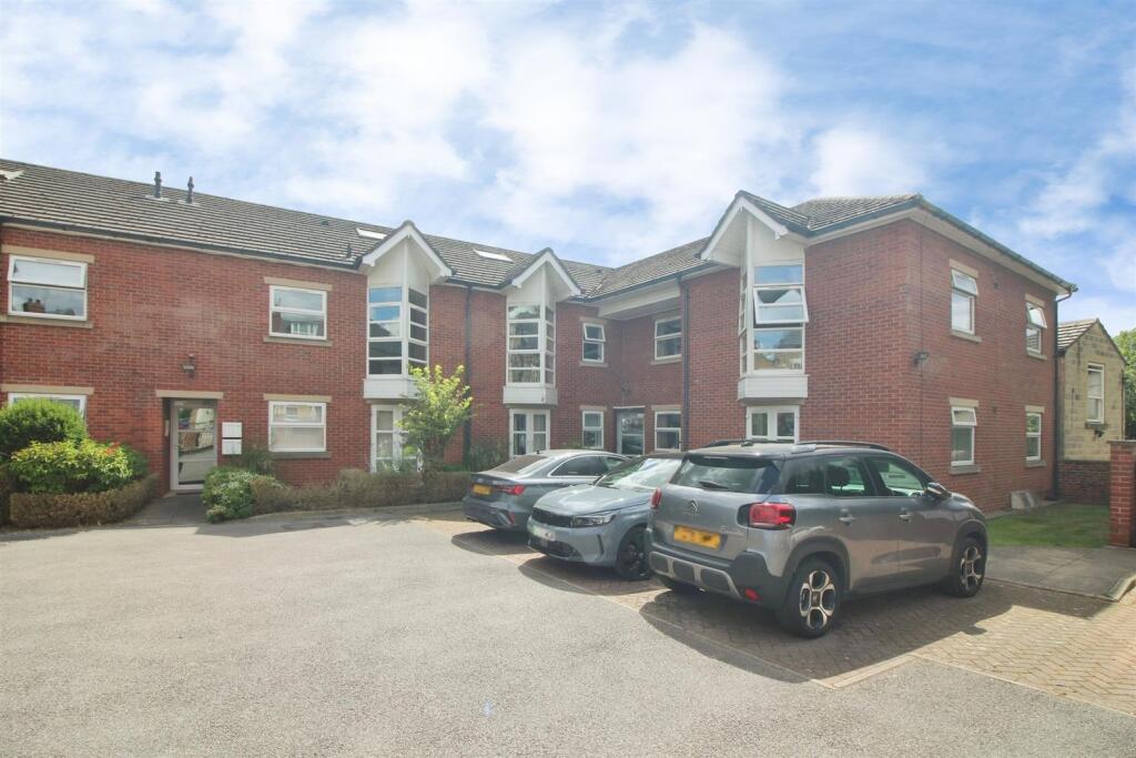 Main image of property: Aberford Road, Woodlesford, Leeds