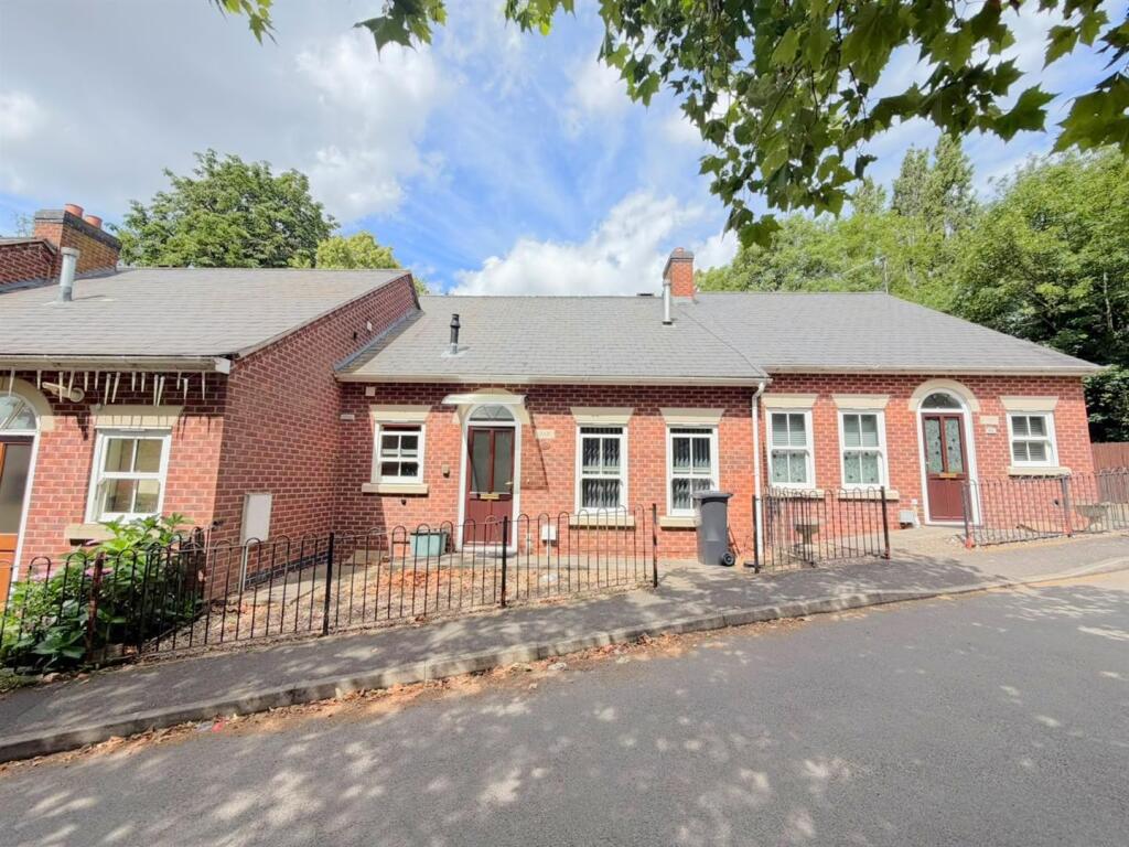 Main image of property: Gipsy Lane, Humberstone, Leicester