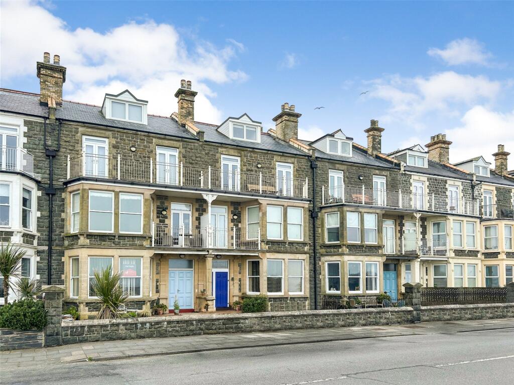 Main image of property: Marine Parade, Tywyn, Gwynedd, LL36