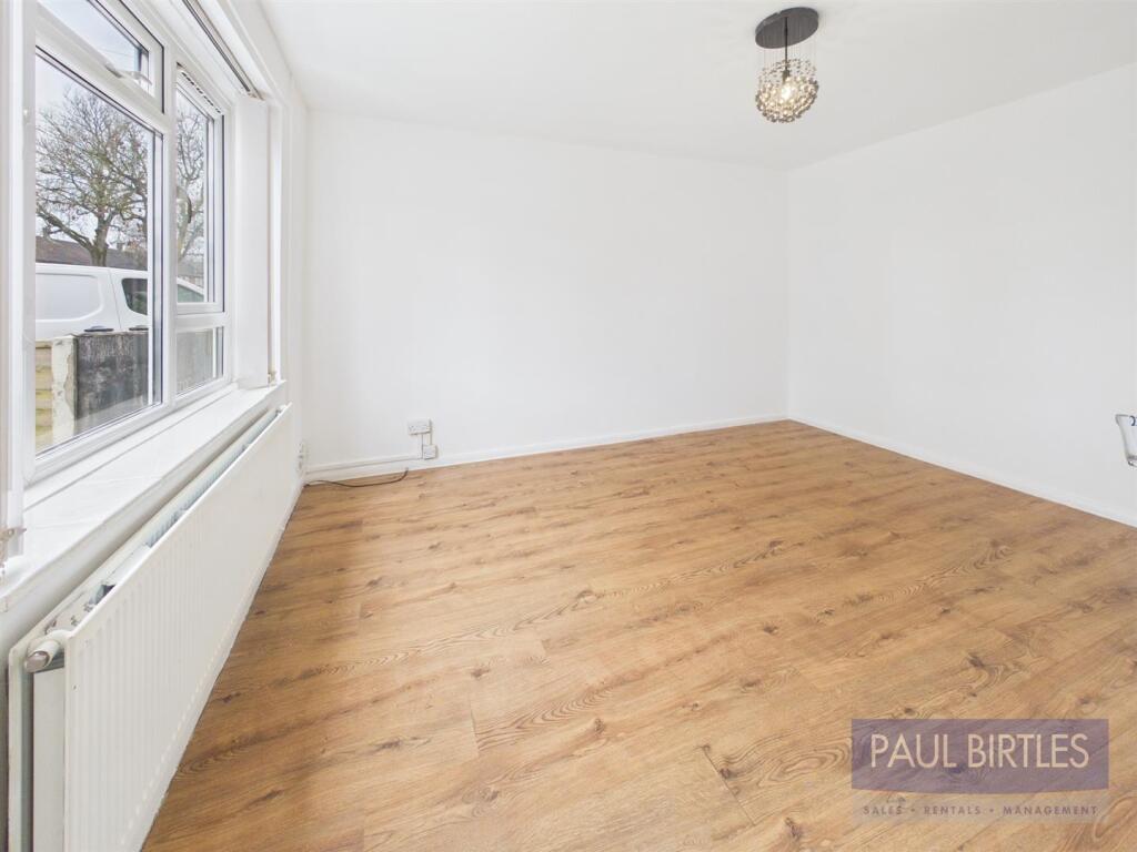 Tuffley Road, Wythenshawe, Manchester, M23 2SS photo 2