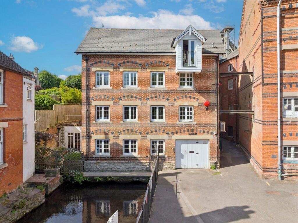 Main image of property: Mill Street, Wantage, OX12