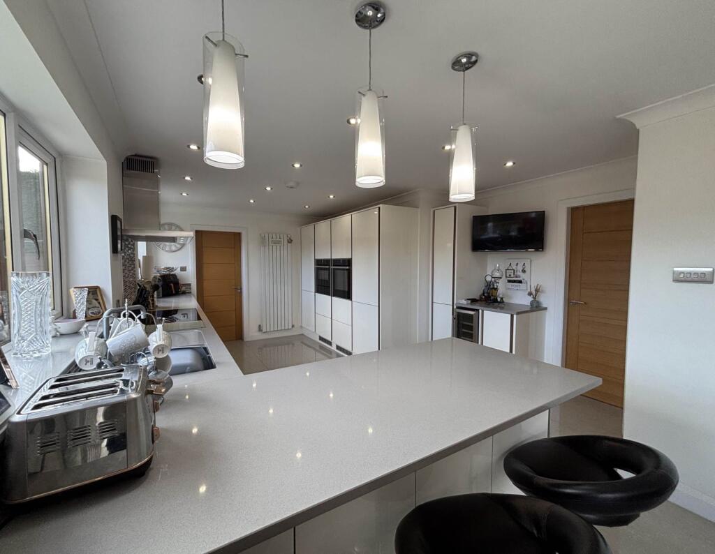 House in Oldham, Chadderton - View 3