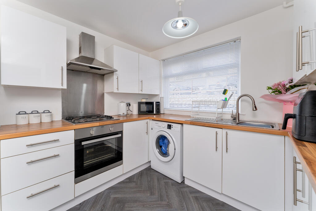 House in Cumbernauld, Carbrain - View 2