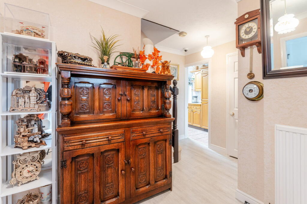 Robinson Close, Backwell photo 4