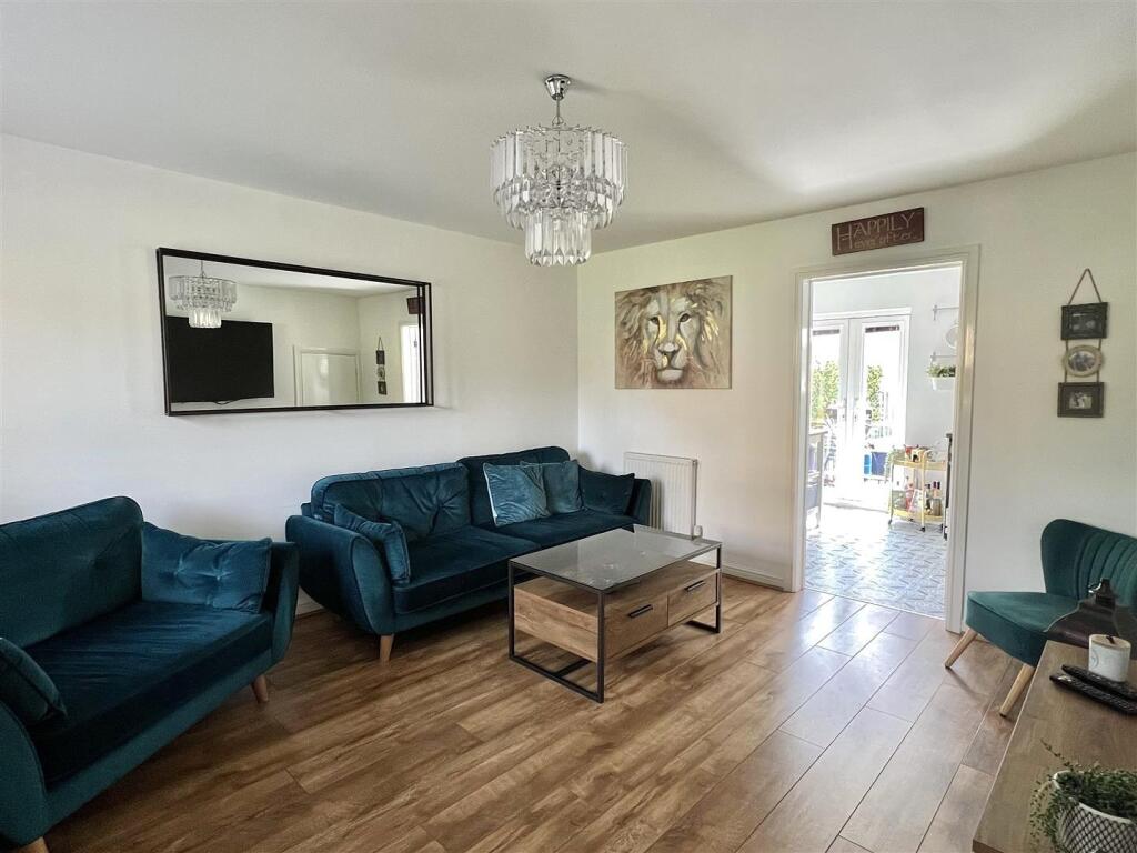 House in Coity - View 5