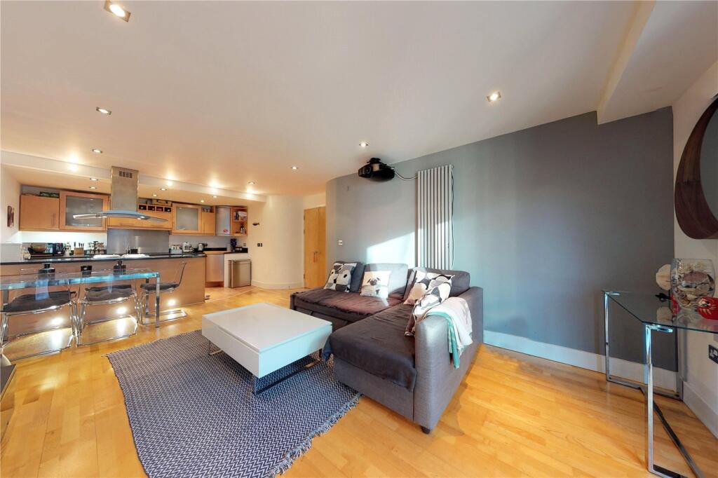 Main image of property: Millharbour, London, E14