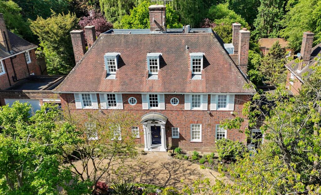 Main image of property: Winnington Road, London, Hampstead Garden Suburb, N2