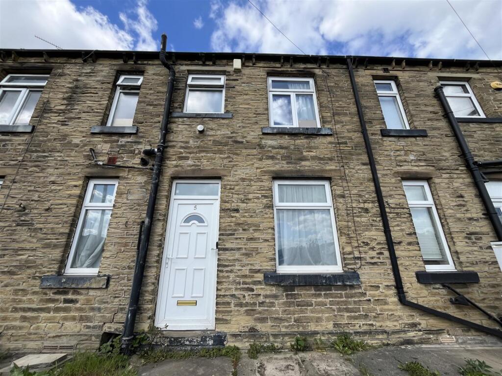Main image of property: Coronation Street, Oakenshaw
