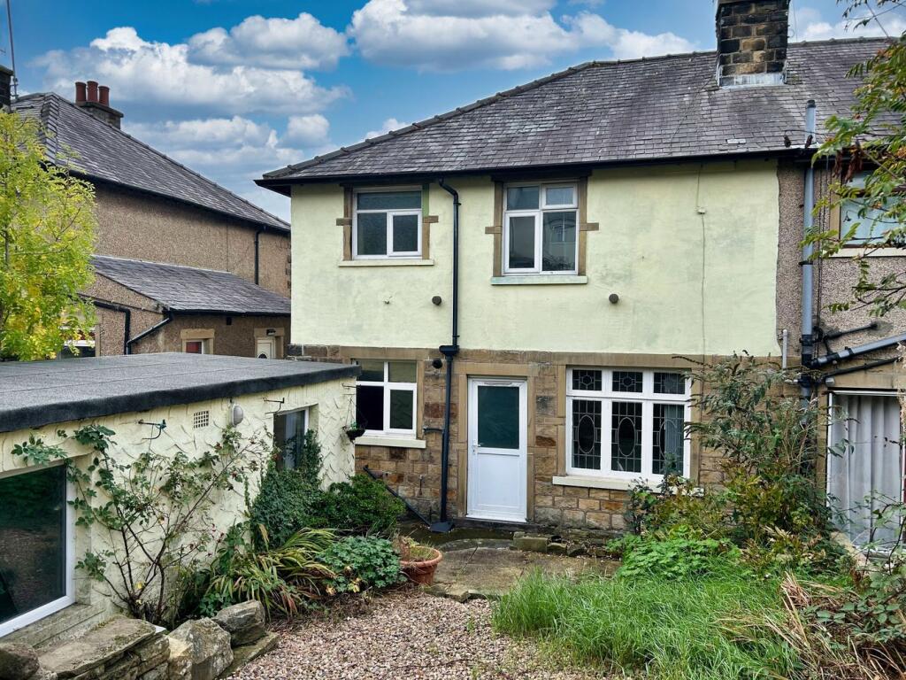 House in Bradford, Keighley - View 2