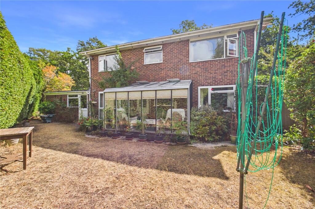 Main image of property: Alison Close, Burghfield Common, Reading, Berkshire, RG7