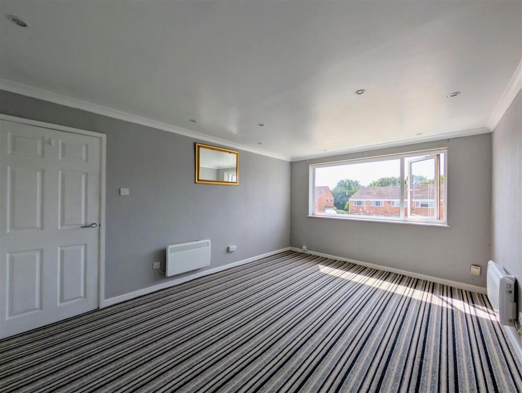 Apartment in Gloucester, Quedgeley - View 3