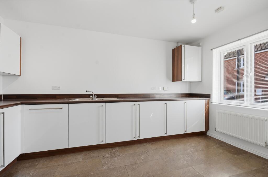 House in Salisbury - View 5