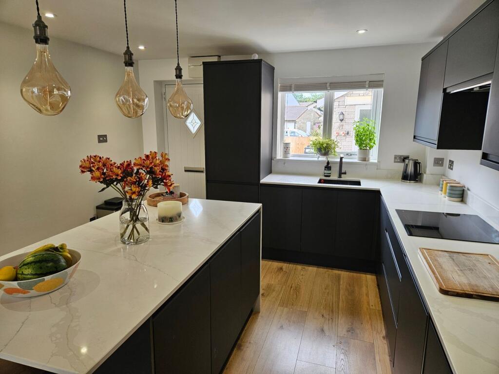 House in Cardiff, Llantwit Major - View 4