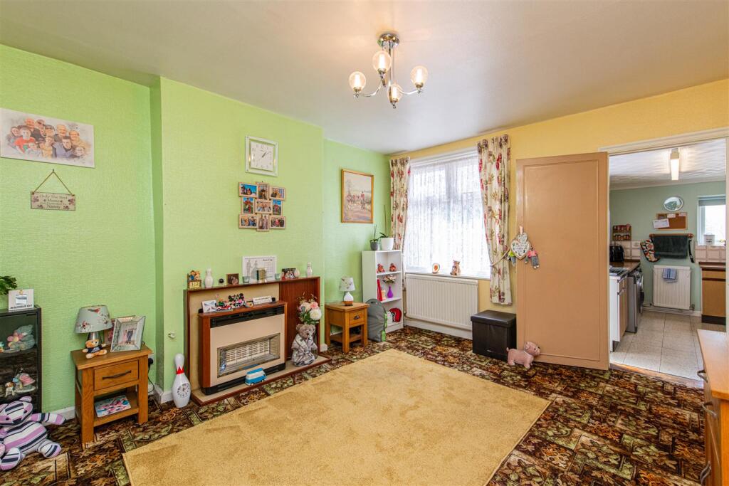 Shakespeare Road, Kettering photo 4