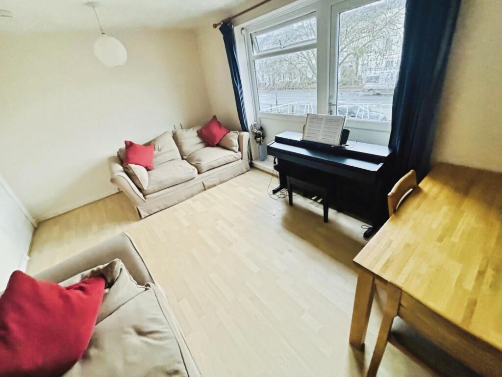 Apartment in Warwick, Milverton, Royal Leamington Spa - View 3