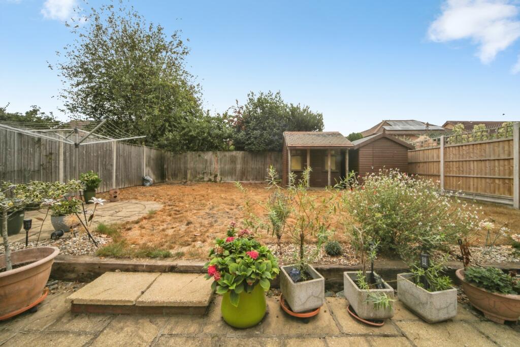 House in East Suffolk, Grange Farm, Kesgrave - View 3