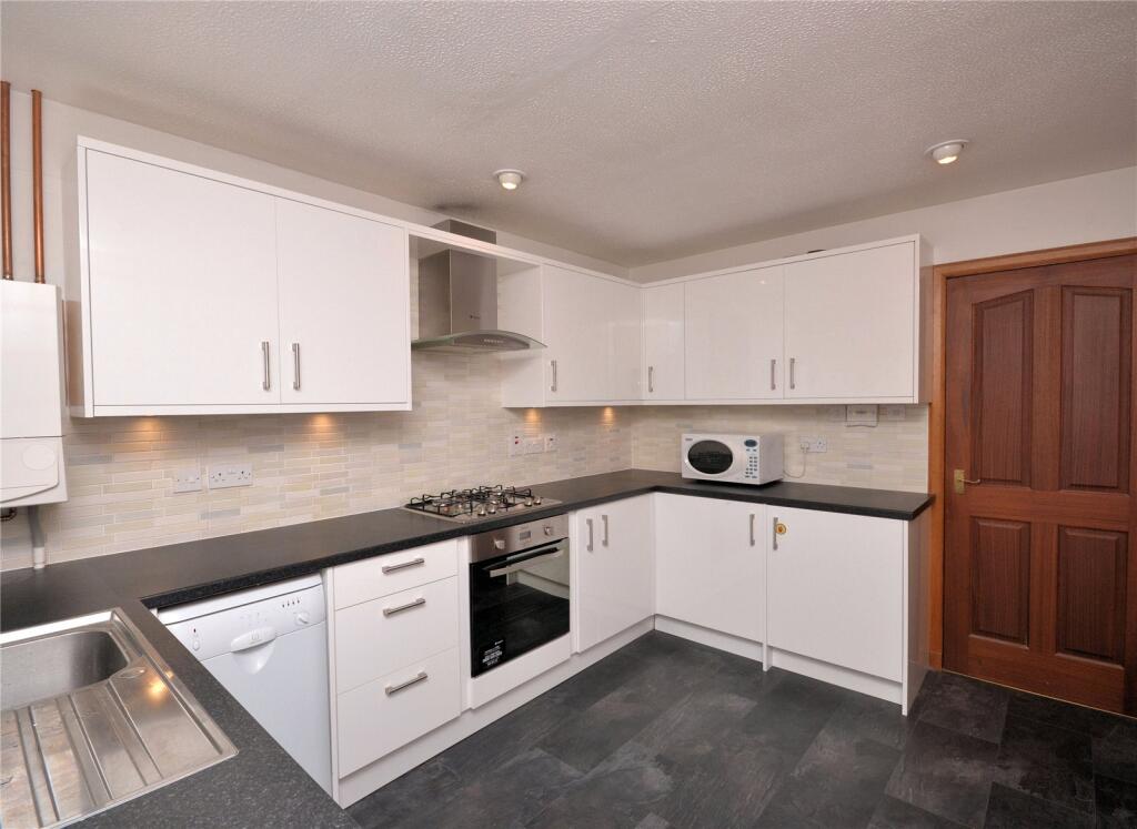 Apartment in Aberdeen - View 3