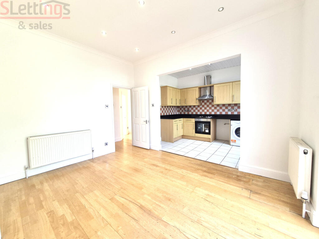 House in London - View 3