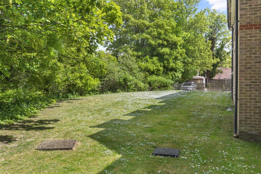 London Road, Sawbridgeworth, Hertfordshire, CM21 photo 3