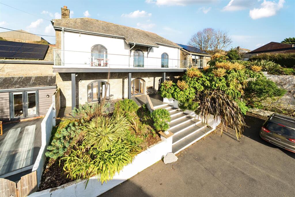 Main image of property: Lee Bay