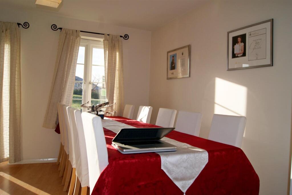 Apartment in Lincoln, Lincolnshire - View 5