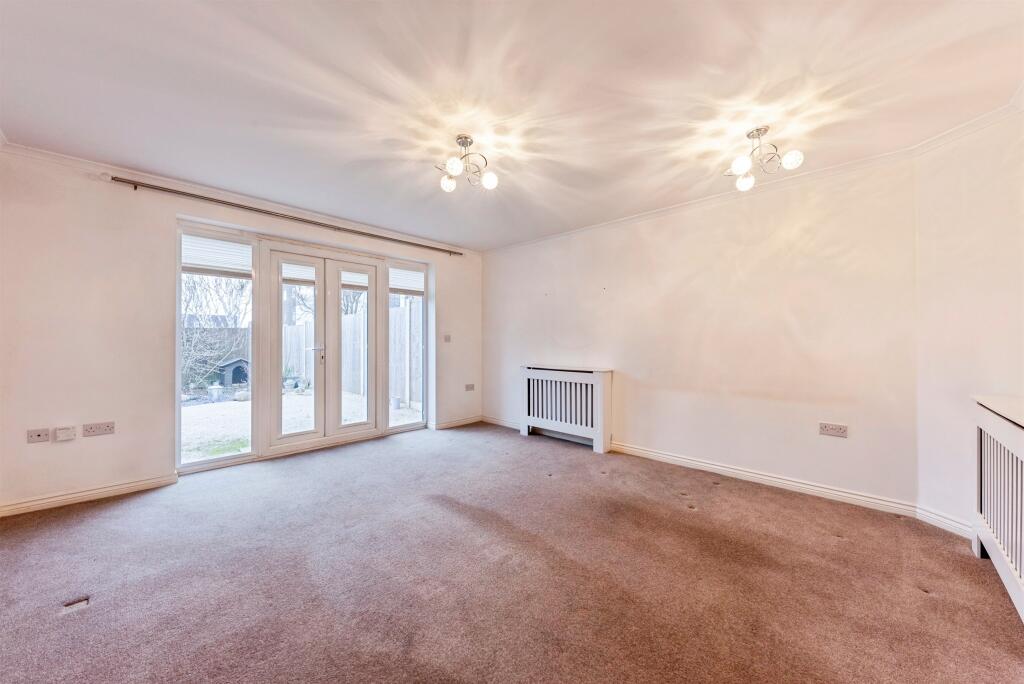 House in South Kesteven, Grantham - View 2