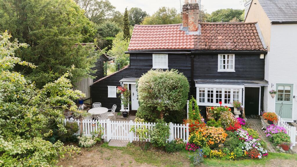 Main image of property: Portsmouth Road, Esher, KT10