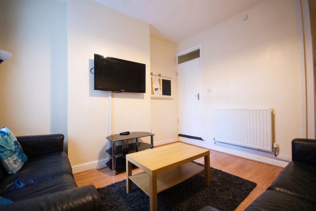 Main image of property: Dale Road Selly Oak , Birmingham, B29 6AG