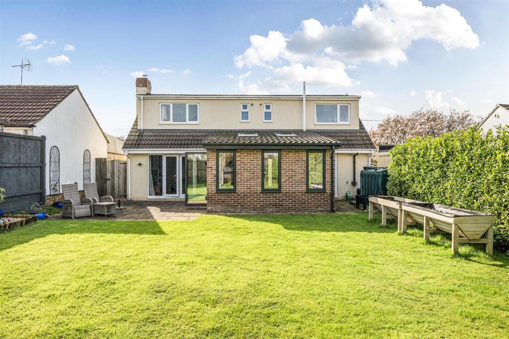 Main image of property: Beautiful Detached Home On Flax Bourton Road, Failand