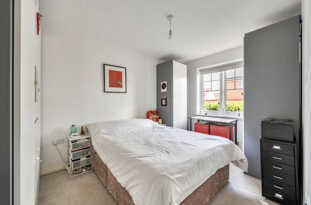 Apartment in Hemel Hempstead, Berryfields - View 5