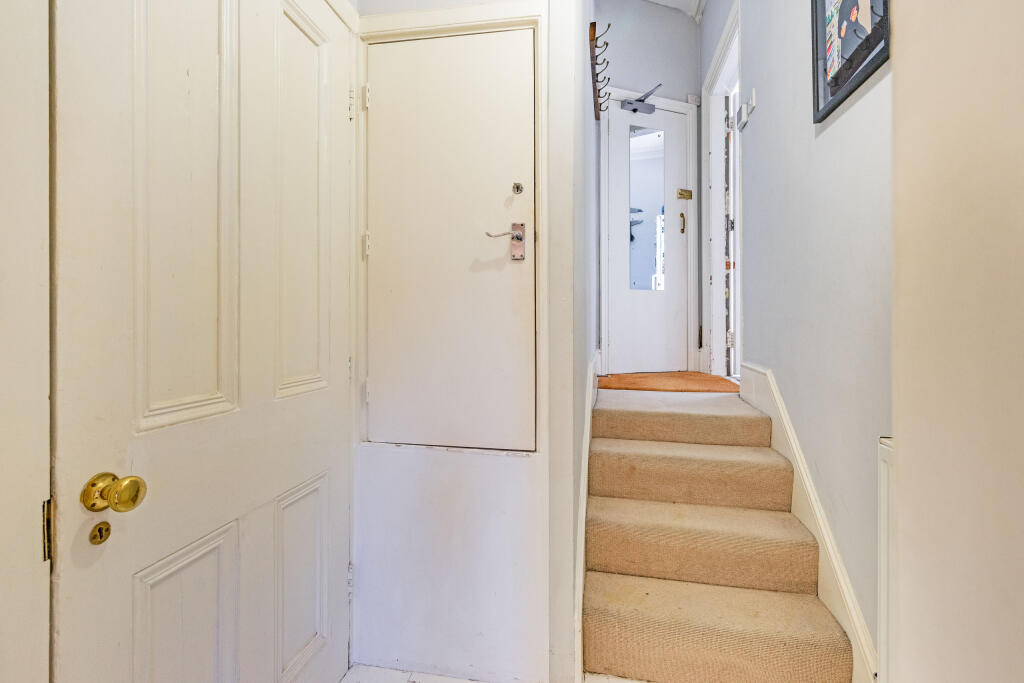 Apartment in Tonbridge - More