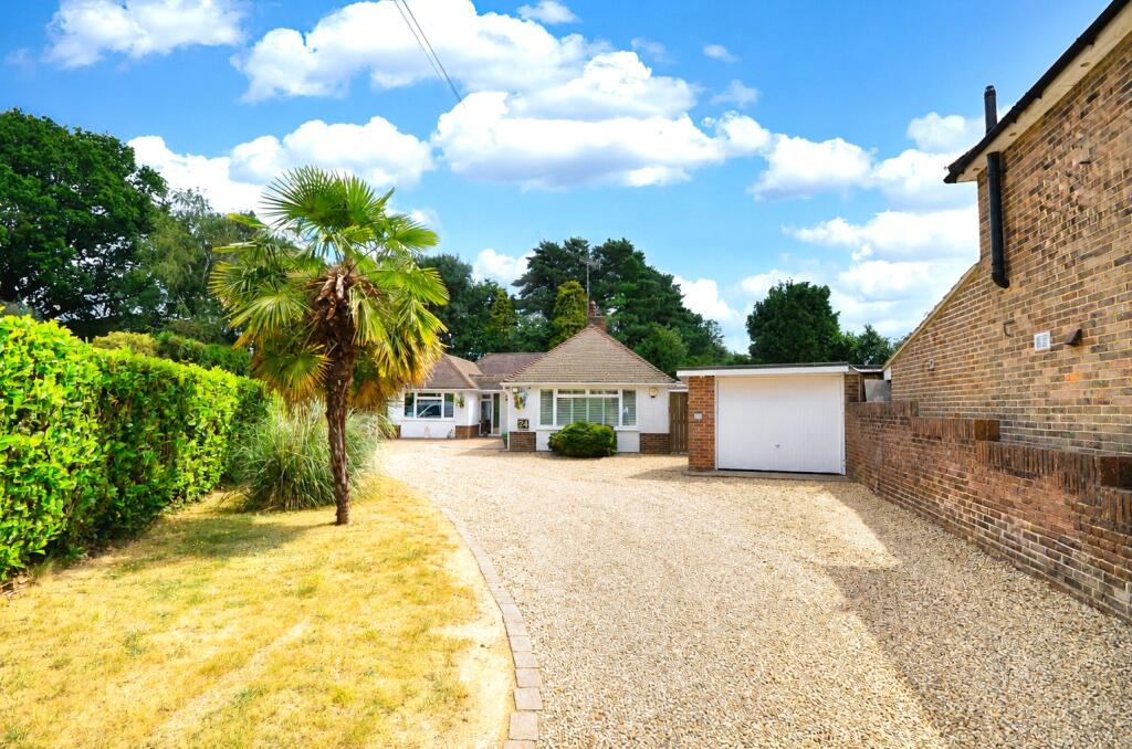 Main image of property: Elizabeth Crescent, East Grinstead, West Sussex, RH19