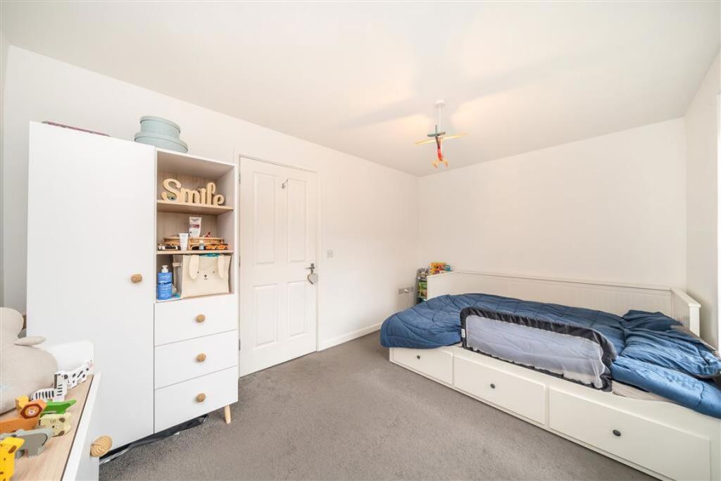 2 bedroom semi-detached house for rent