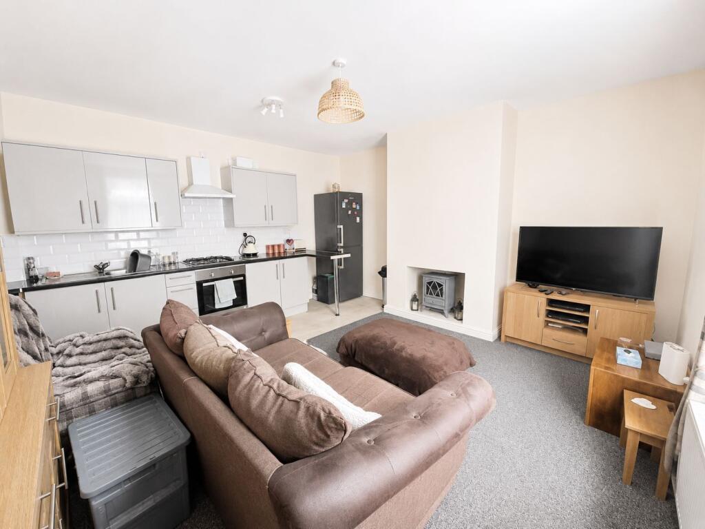 House in Bradford - View 2